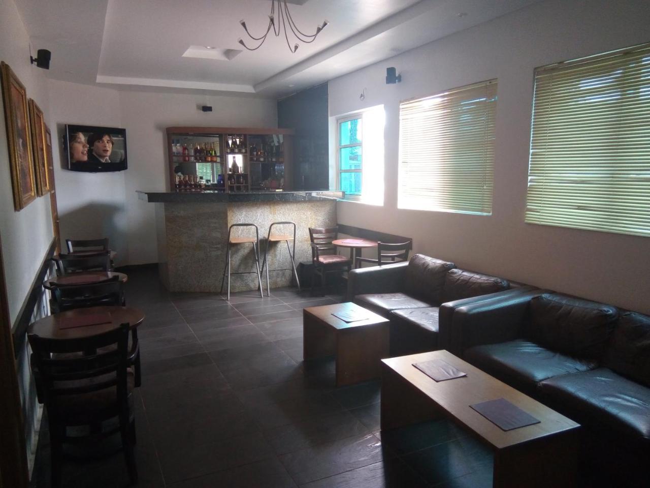 Eden Crest Hotel & Resort Энугу Экстерьер фото